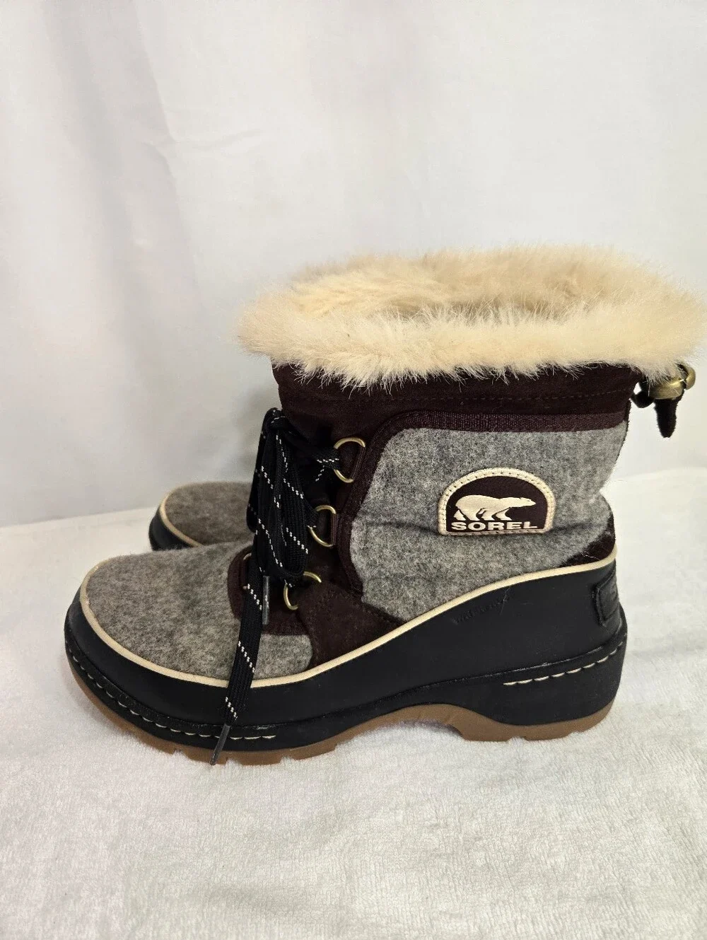 Sorel Women’s Size 9 Winter Snow Boots Gray Brown Faux Fur Waterproof Lace Up